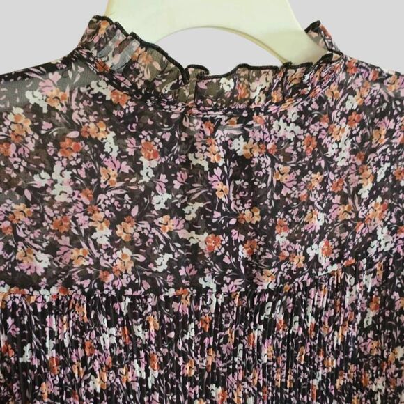 Topshop Blouse Women's Size 2 Black Floral Sheer Pleated Boho Long Sleeve Button - Picture 8 of 12